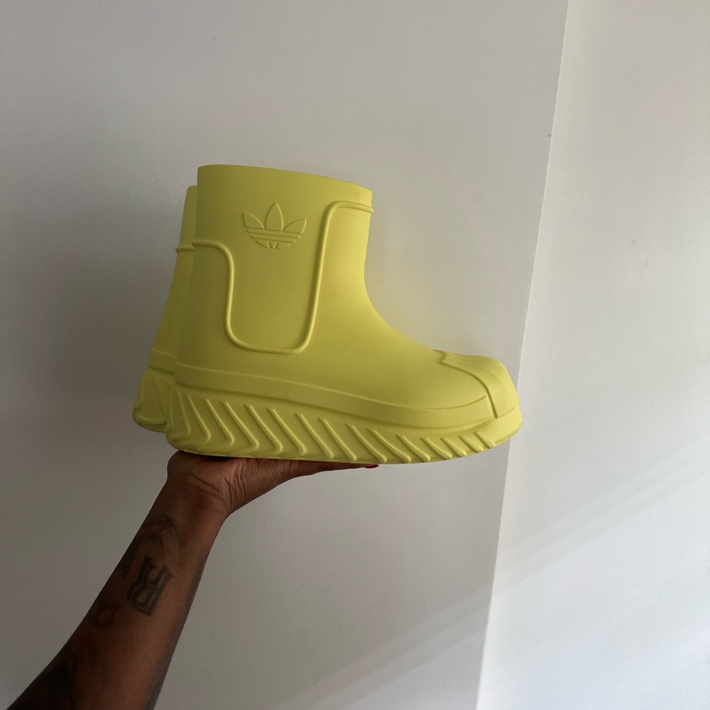 Adidas Yellow AdiFom superstar Boots